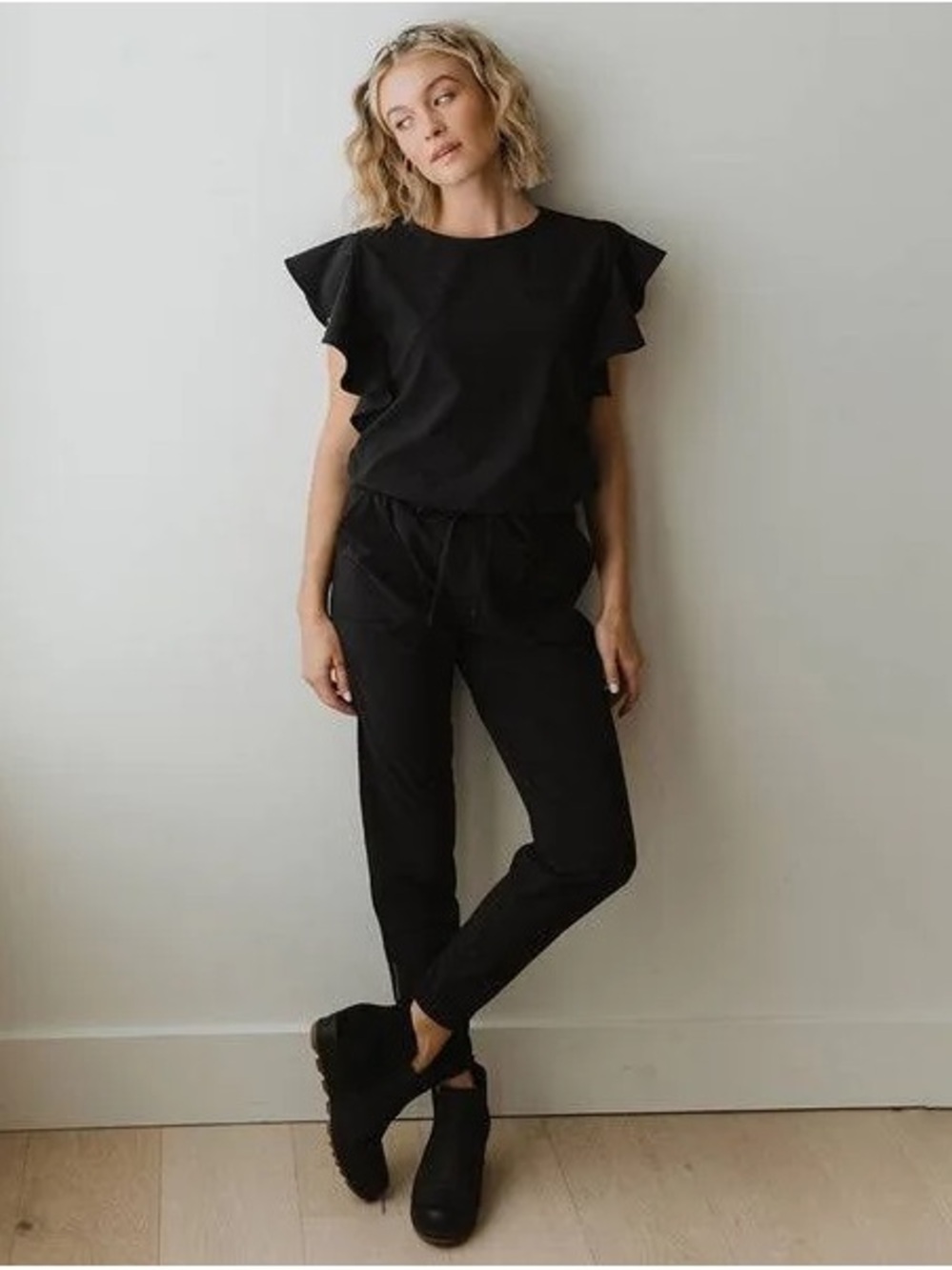 Albion Fit Black Ruffled-Sleeve Jumpsuit with Drawcord Waist size medium